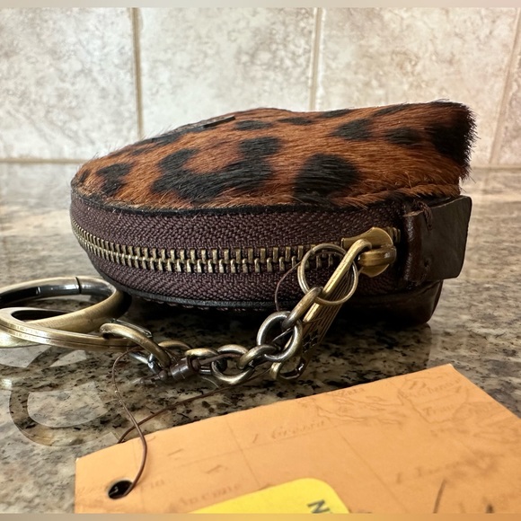 Patricia Nash Leopard/chocolate new with tag key chain coin purse small wallet - Picture 11 of 15